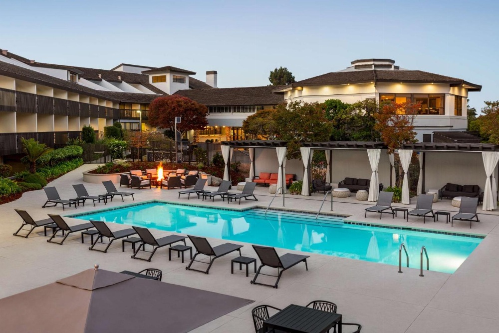 Hilton Garden Inn Monterey Main image